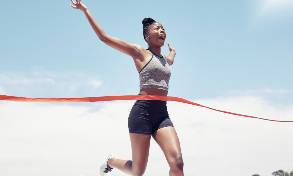 Mire na linha de chegada: 7 estratégias de treinamento para a sua primeira prova de corrida de 5k