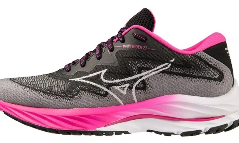 Mizuno celebra o Outubro Rosa com edição especial Pink Ribbon do Wave Rider 27 SSW