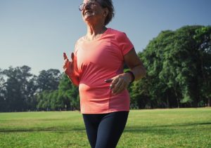 Correndo com Cleusa Uenaka: Inspiração aos 73 Anos