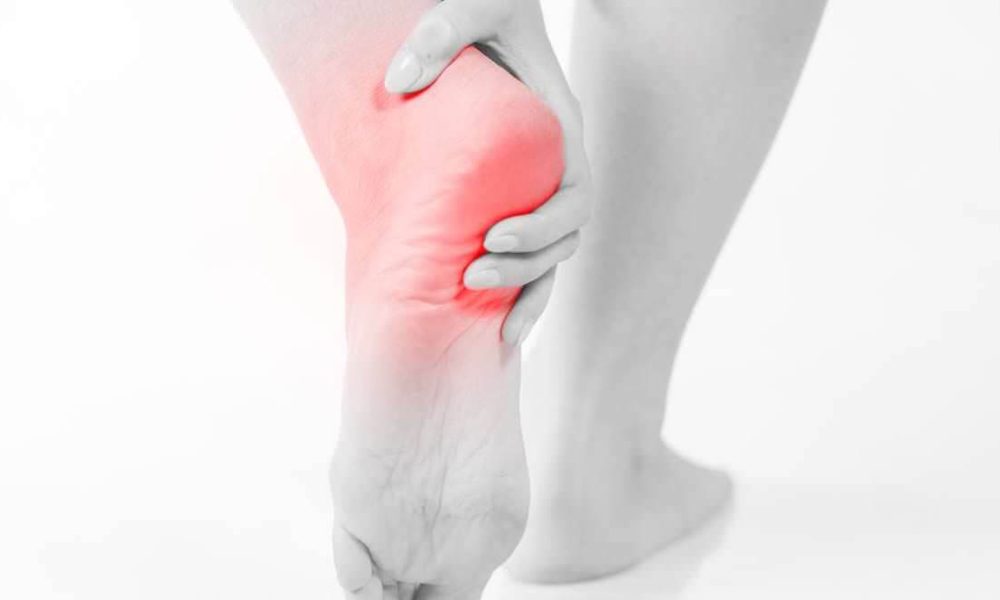 Fascite Plantar em Corredores: Causas, Sintomas e Tratamentos Eficazes