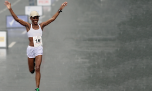 Maria Zeferina Baldaia participa da segunda edição da Maratona de Ribeirão Preto 