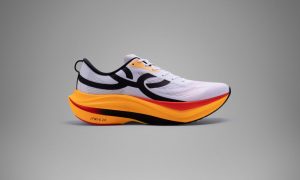 Olympikus lança o Corre Turbo em celebração aos 50 anos da marca