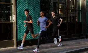 Mizuno Wave Rebellion Flash 3: sinta a velocidade