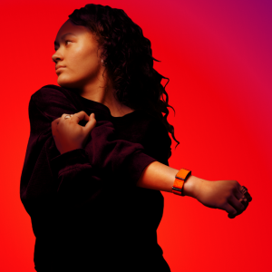 Polar lança a sua primeira pulseira inteligente para monitoramento de atividades, sono e bem-estar: o novo Polar Loop