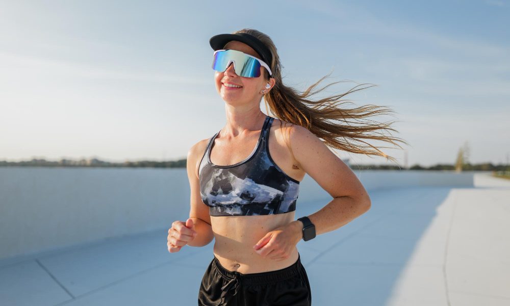 Boné, viseira e cabelo preso: o trio que pode causar danos