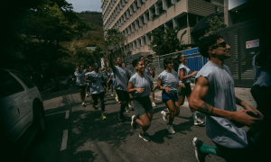 Heineken 0.0 leva o rolê 0.0 ao rio e transforma manhã de corrida em celebração coletiva