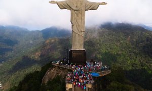 Meia Maratona do Cristo inspira corredor carioca a visitar o monumento pela primeira vez