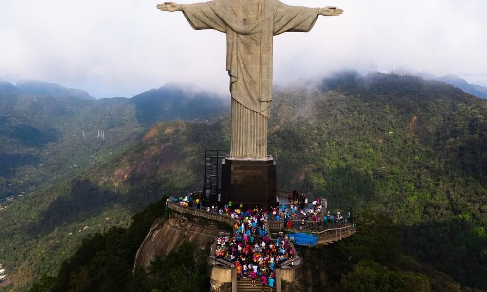 Meia Maratona do Cristo inspira corredor carioca a visitar o monumento pela primeira vez