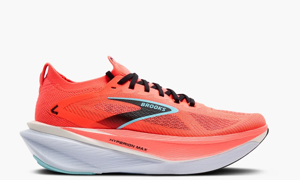 Brooks Hyperion Max 3: conforto e altura para quem quer rodar forte e longe