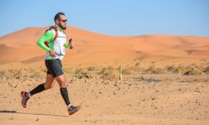 Mountain Do leva corredores ao maior deserto quente do mundo em edição épica no Sahara