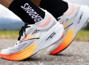 Brooks-marca-tradicional-no-running-dos-EUA-retornara-ao-Brasil-com-e-commerce-proprio-em-2025.jpg