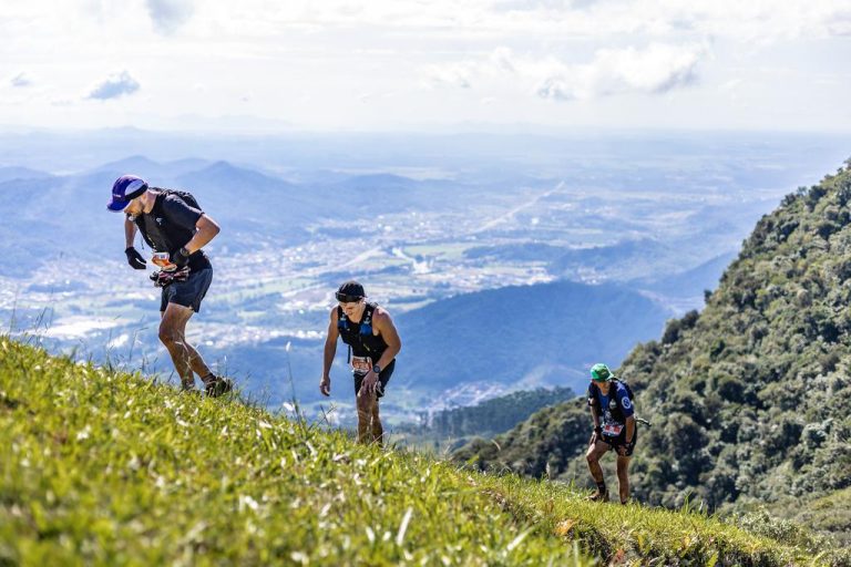 464542_1199079_ekg20919_web_