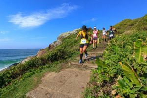 mountain-do-costao-do-santinho-florianopolis-trilha