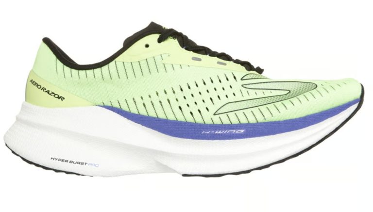Skechers Aero Razor: leve, com placa de nylon e preço agressivo, tênis mira os treinos rápidos