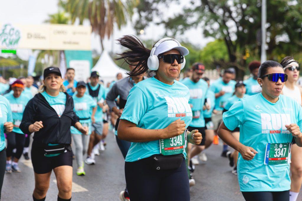 Eco Run chega a Piracicaba e celebra os 50 anos da Caterpillar com corrida dentro da fábrica
