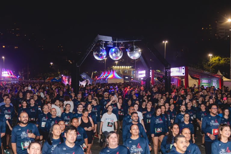 Santander Night Run agita a noite de Goiânia com largada no Parque Areião