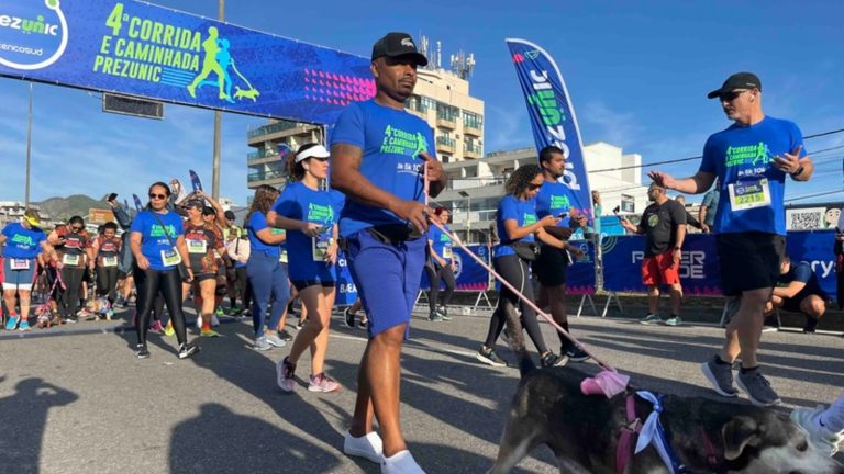 Corrida Prezunic leva 3 mil pessoas e caminhada pet friendly à orla de Copacabana