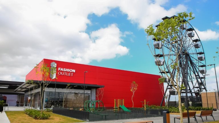 i Fashion Outlet Santa Catarina recebe Corrida Kids e Dog Walk durante a 3ª edição da Corrida Verde & Azul