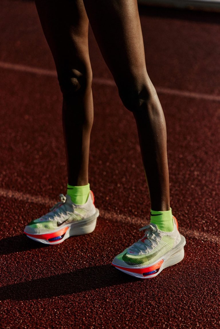 nike-alphafly-4-brigid-kosgei-1_low