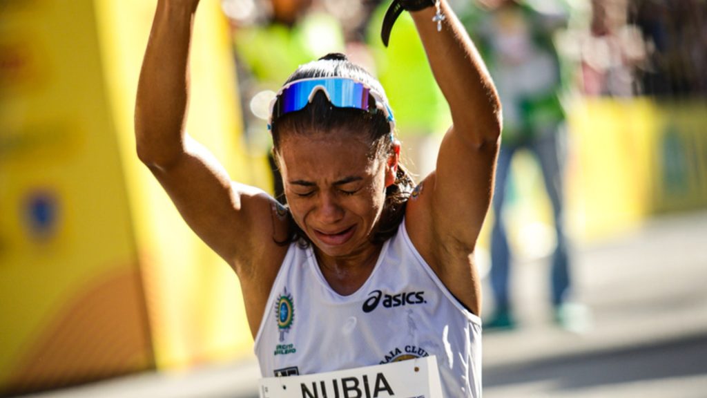 Recordista brasileira, Núbia Oliveira volta à Dez Milhas Garoto em busca do bicampeonato