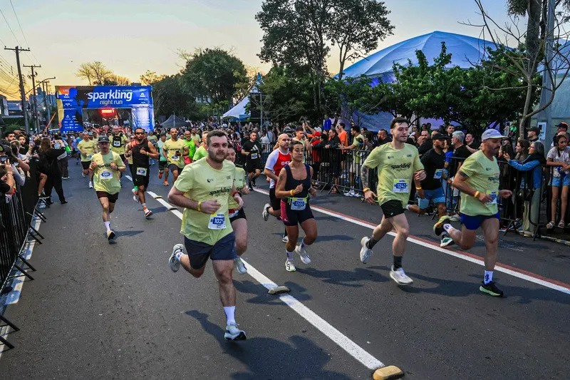 Largada da 12ª Sparkling Night Run em Bento Gonçalves