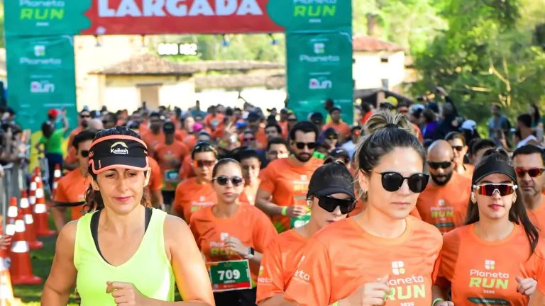 Planeta Run reúne 800 corredores em percurso histórico na Floresta Nacional de Ipanema